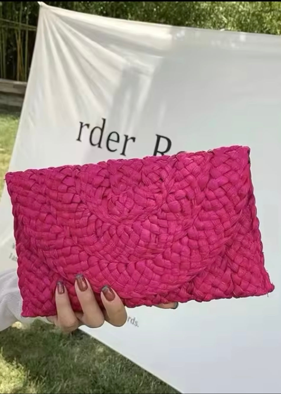 Beige isla clutch
